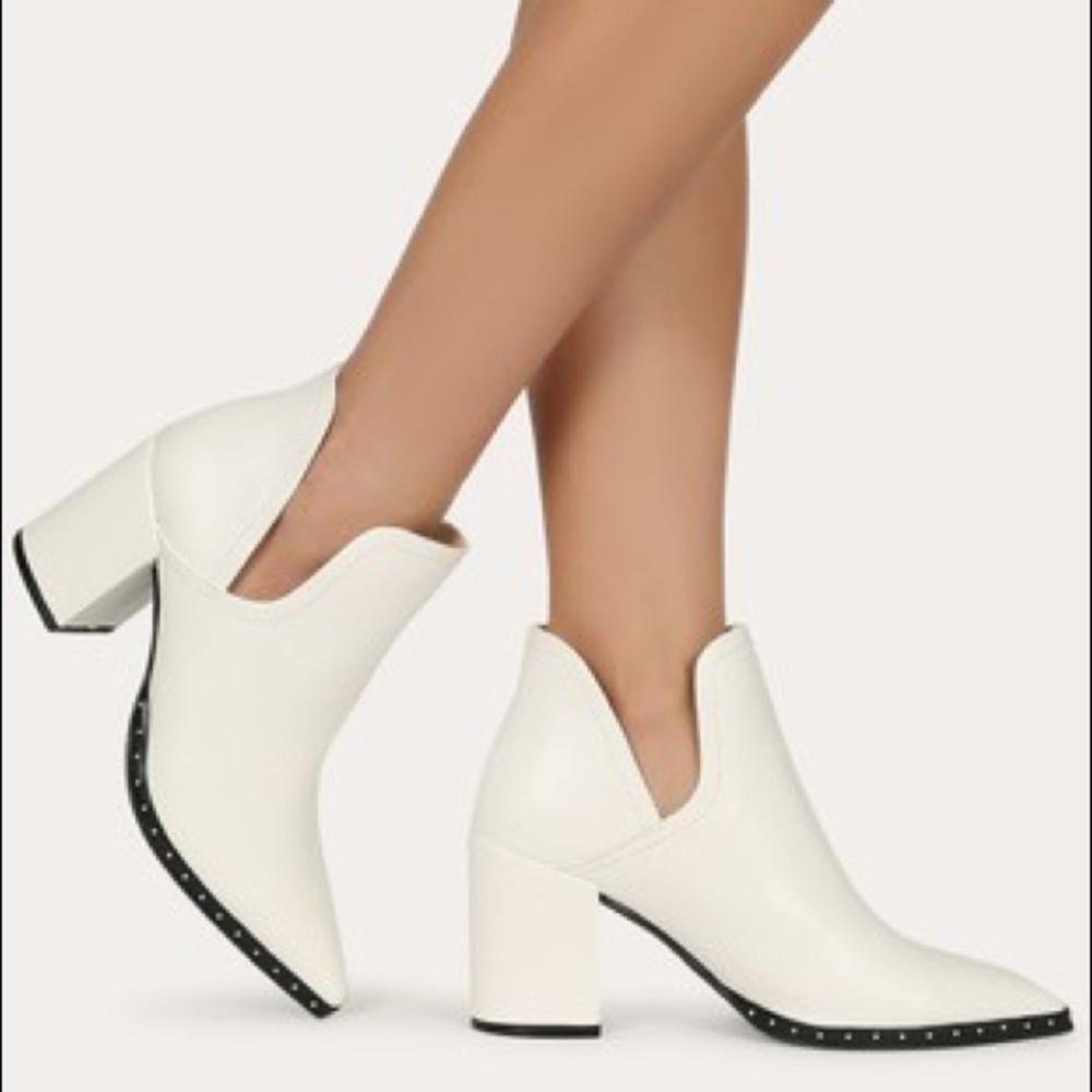 Split Shaft Pointy Toe Booties